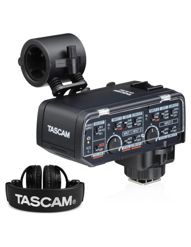 Paquete TASCAM CA-XLR2d-F y Auriculares TH-02 Estudio