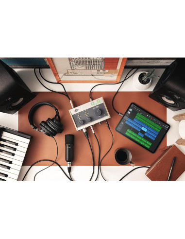 Paquete de Estudio Universal Audio Volt 276 con Micrófono y Auriculares