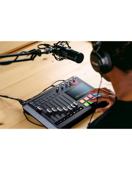 Kit de Podcast TASCAM Mixcast 4 con Micrófono y Auriculares Kit de Podcast TASCAM Mixcast 4 con Micrófono y Auriculares