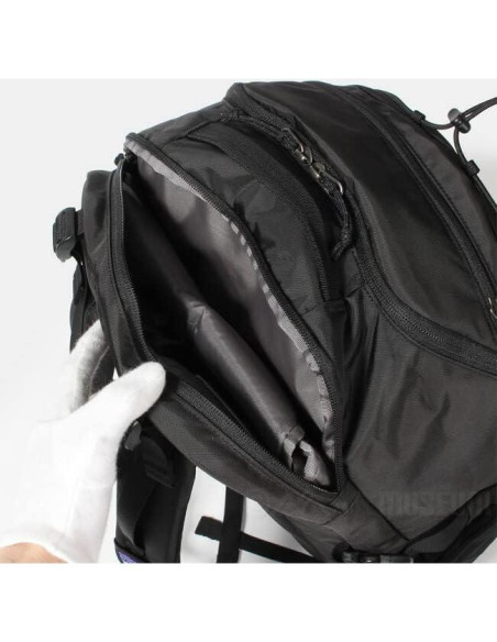 Mochila Patagonia Refugio Day Pack 30L Negra 47928 Mochila Patagonia Refugio Day Pack 30L Negra 47928