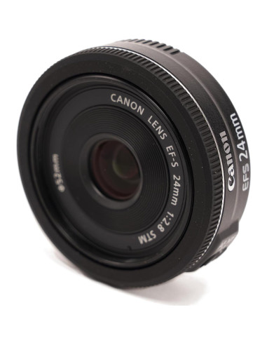 Lente Canon EF-S 24mm f/2.8 STM para cámaras APS-C