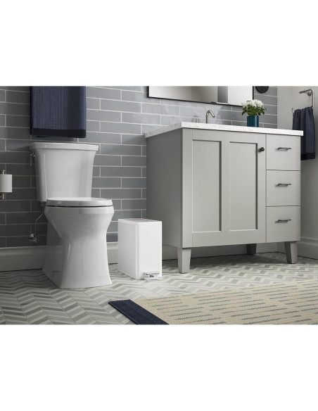 Cubo de Basura Kohler 9.46L Slim con Pedal Cierre Silencioso Cubo de Basura Kohler 9.46L Slim con Pedal Cierre Silencioso