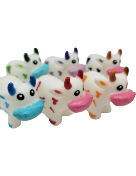 Vacas de goma coloridas que lanzan agua - Juguete de baño 12 unidades Vacas de goma coloridas que lanzan agua - Juguete de baño 12 unidades