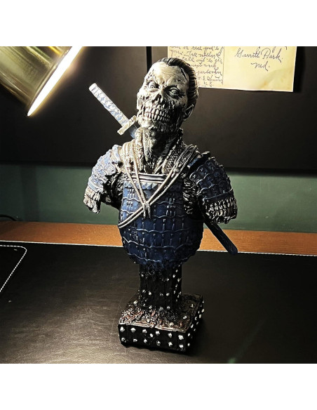Estatua Busto Zombie Samurai Japonés LOOYAR 34cm Resina Azul Estatua Busto Zombie Samurai Japonés LOOYAR 34cm Resina Azul