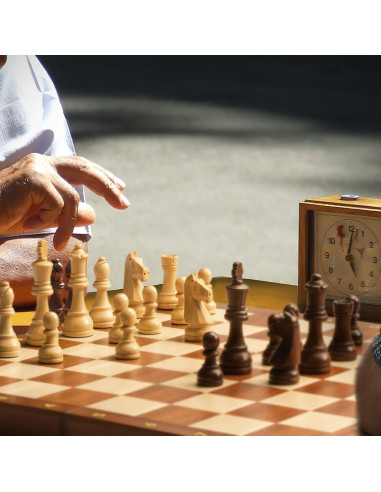 Juego de Ajedrez de Madera Husaria Staunton No. 6 con 2 Reinas Extra