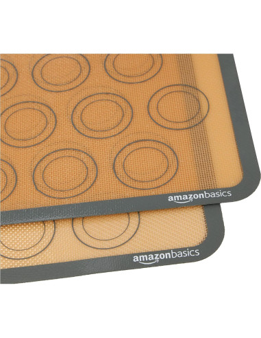 Alfombrilla de Silicona para Hornear Amazon Basics, 42x29.5 cm, Antiadherente, Paquete de 2