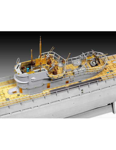 Revell Submarino Alemán Tipo IX C/40 Edición Platino 1:72