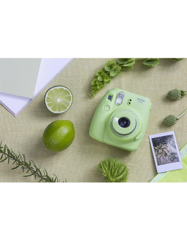 Cámara Instantánea Fujifilm Instax Mini 9 Verde Lima Renovada