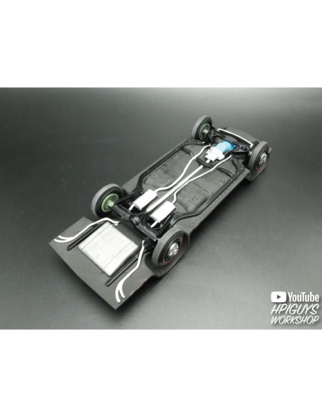 Modelo AMT Pontiac GTO 1965 1:25 Kit de Ensamblaje Modelo AMT Pontiac GTO 1965 1:25 Kit de Ensamblaje