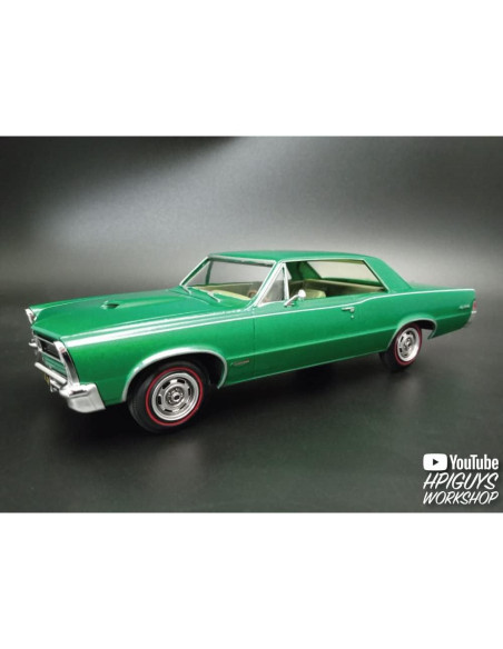 Modelo AMT Pontiac GTO 1965 1:25 Kit de Ensamblaje Modelo AMT Pontiac GTO 1965 1:25 Kit de Ensamblaje