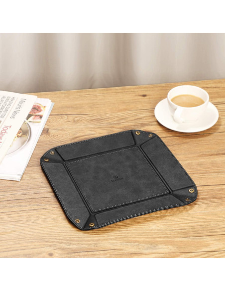 Bandeja Organizador de Escritorio SITHON de Cuero Negro 27x26.5cm Bandeja Organizador de Escritorio SITHON de Cuero Negro 27x26.5cm