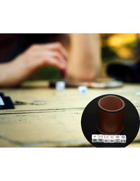 Copa de Dados Silenciosa TOPTAN con 6 Dados de Póker Copa de Dados Silenciosa TOPTAN con 6 Dados de Póker