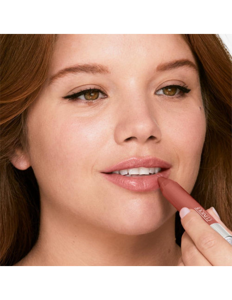 Bálsamo Labial Tinte Clinique Chubby Stick Hidratante 22g Bálsamo Labial Tinte Clinique Chubby Stick Hidratante 22g