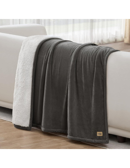 Manta UGG Bliss Sherpa Reversible 127x177 cm Gris Manta UGG Bliss Sherpa Reversible 127x177 cm Gris