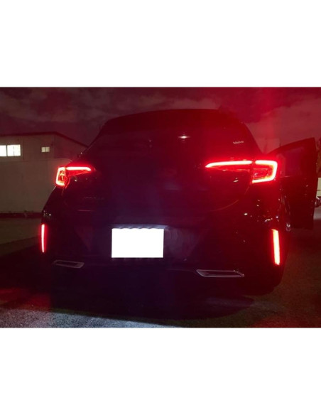Luz Reflectora LED iJDMTOY Roja para Toyota GR Corolla 2023 Luz Reflectora LED iJDMTOY Roja para Toyota GR Corolla 2023