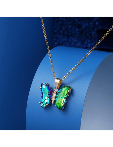 Collar de Mariposa de Oro 18K con Cristal Verde Esmeralda Collar de Mariposa de Oro 18K con Cristal Verde Esmeralda
