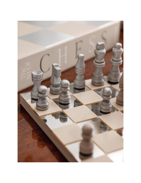 Juego de Ajedrez de Madera Beige y Plata con Tablero Espejado Juego de Ajedrez de Madera Beige y Plata con Tablero Espejado