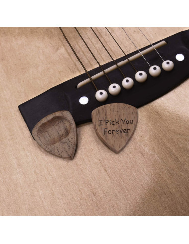 Caja de Pua de Guitarra de Madera Personalizada - Regalo para Esposo