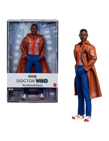 Muñeca Barbie Quinceavo Doctor Who Mattel con Soporte