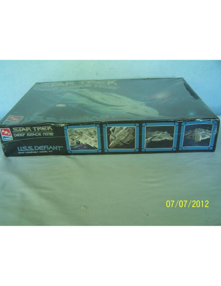 Kit de modelo USS Defiant AMT 44.45x30.48 cm para montar Kit de modelo USS Defiant AMT 44.45x30.48 cm para montar