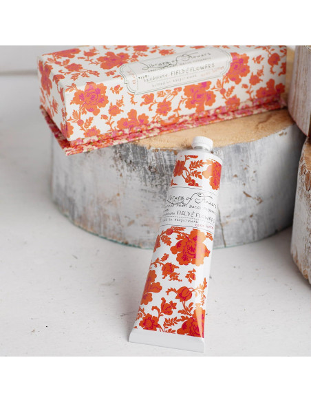 Crema de Manos Biblioteca de Flores 65 g Aroma Campo y Flores Crema de Manos Biblioteca de Flores 65 g Aroma Campo y Flores