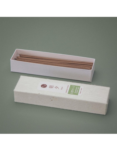 Varitas de Incienso Ahumado Asayu Japón Sándalo y Salvia 20g
