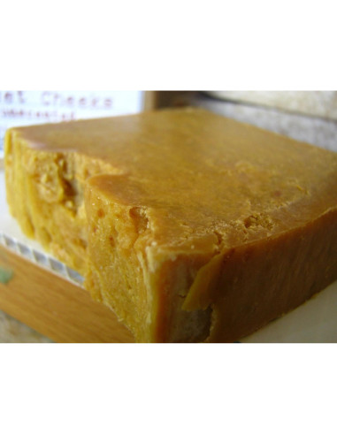 Jabón Orgánico de Manteca de Karité Badan 142 g con Zanahoria y Miel