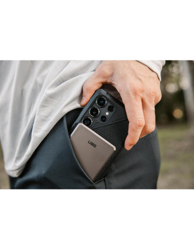 Batería Externa UAG 5000mAh Carga Rápida USB-C Inalámbrica