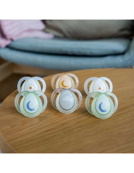Chupete Tommee Tippee 0-6 Meses Silicona Brilla en la Oscuridad Chupete Tommee Tippee 0-6 Meses Silicona Brilla en la Oscuridad