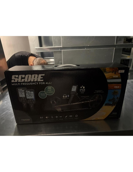 Detector de Metales Nokta Score IP68 Recargable 12" para Adultos Detector de Metales Nokta Score IP68 Recargable 12" para Adultos