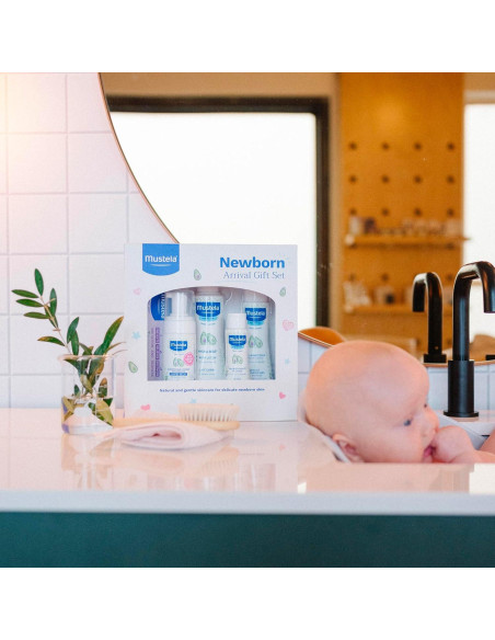 Set de Regalo Mustela para Recién Nacido - 5 Esenciales Naturales Set de Regalo Mustela para Recién Nacido - 5 Esenciales Naturales