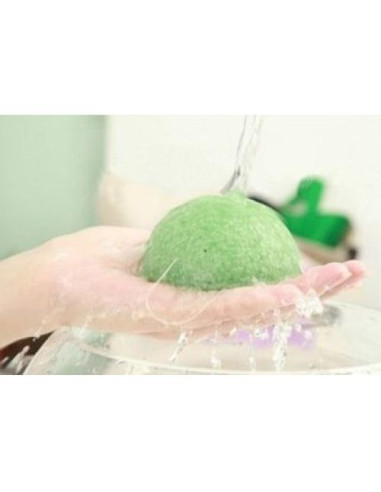 Esfuma Facial Konjac Amaki Skincare con Té Verde y Carbón Activado - Suave para Piel Sensible