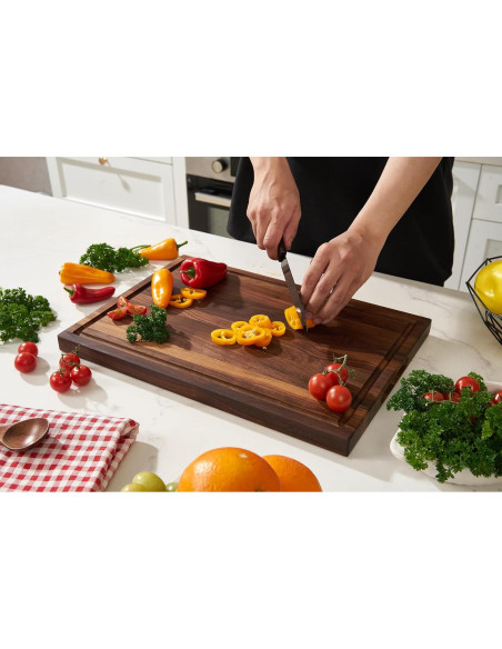 Tabla de Cortar de Madera de Nogal Cozifa 43.2x30.5cm con Canal de Jugo Tabla de Cortar de Madera de Nogal Cozifa 43.2x30.5cm con Canal de Jugo
