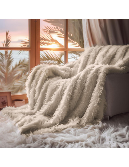Manta Reversible Ultra Suave Hyde Lane 50x60 Beige/Kahki Manta Reversible Ultra Suave Hyde Lane 50x60 Beige/Kahki