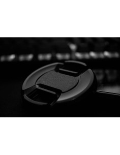 Tapa de lente Rokinon 100mm f/2.8 Macro con soporte 2