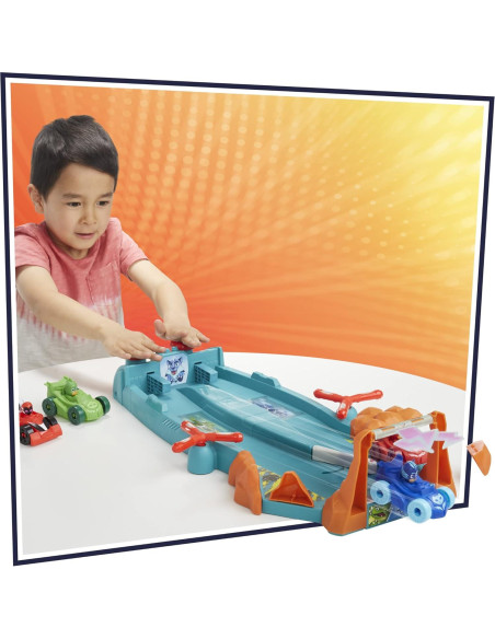 Pista de Carreras PJ Masks Chocar y Acelerar 55.88 cm con 4 Coches Pista de Carreras PJ Masks Chocar y Acelerar 55.88 cm con 4 Coches