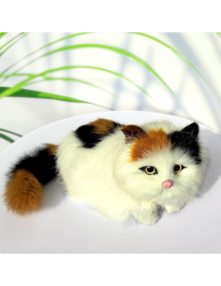 Figurita Gato Calico Bebé Realista Basuo-9Q 17.95cm Decorativa Figurita Gato Calico Bebé Realista Basuo-9Q 17.95cm Decorativa