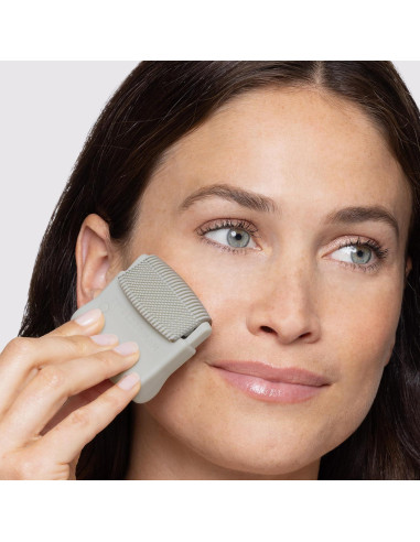Juego de Rodillos Faciales 3-en-1 Tweezerman - Masaje, Exfoliación y Absorción
