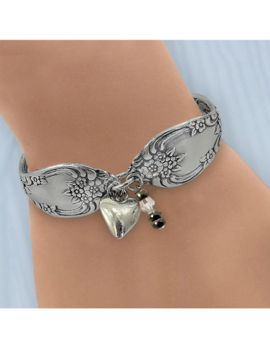 Pulsera de Cubiertos Vintage con Corazón y Perlas - Hecha a Mano