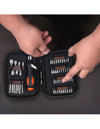 Juego de Atornillador de Carraca 56 Piezas BLACK+DECKER A7104-XJ