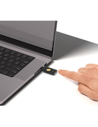 Yubico Llave de Seguridad C NFC USB-C y NFC 10g