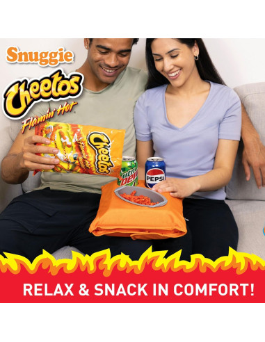 Almohada y Bandeja de Snacks Snuggie Flamin' Hot Cheetos