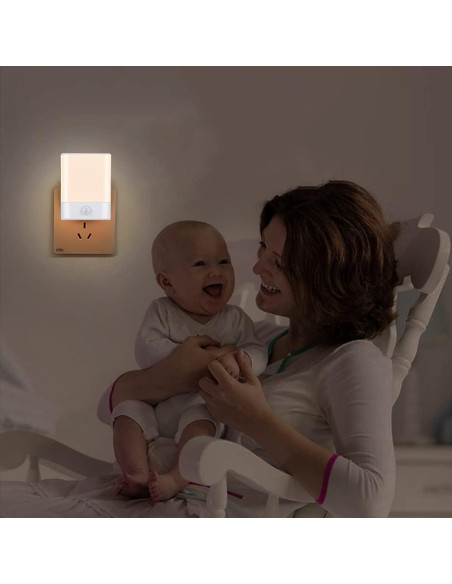 Luz Nocturna LED Enchufable BriVIVI con Sensor de Movimiento 4-Pack Luz Nocturna LED Enchufable BriVIVI con Sensor de Movimiento 4-Pack