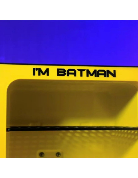Mini Refrigerador Batman Ukonic 6.7L 9 Latas Termoeléctrico Mini Refrigerador Batman Ukonic 6.7L 9 Latas Termoeléctrico