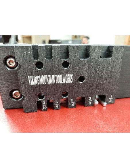 Jig de Caja de Juntas VIKING MOUNTAIN 45.72 cm Ajustable Jig de Caja de Juntas VIKING MOUNTAIN 45.72 cm Ajustable