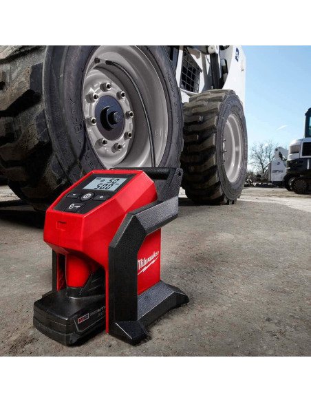 Inflador Compacto M12 Milwaukee 120 PSI Digital Inflador Compacto M12 Milwaukee 120 PSI Digital