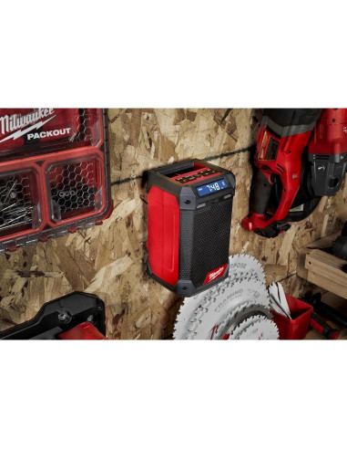 Radio Inalámbrica Milwaukee M12 + Cargador IP54 Bluetooth