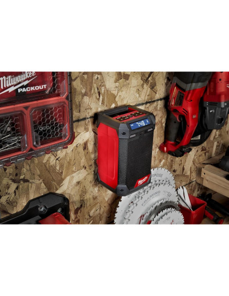 Radio Inalámbrica Milwaukee M12 + Cargador IP54 Bluetooth Radio Inalámbrica Milwaukee M12 + Cargador IP54 Bluetooth